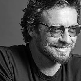 Simon Baker