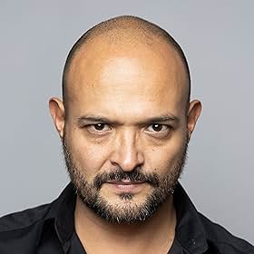 Andrés De León